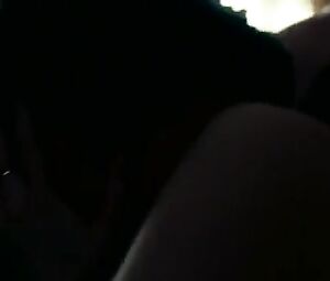 Dakota Johnson, Alison Brie, Leslie Man Sexy - How to Be Single (2016)