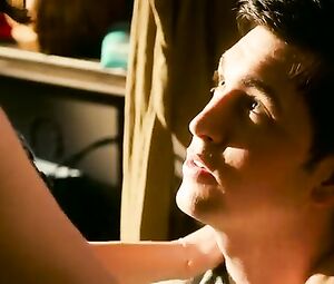 Dakota Johnson, Alison Brie, Leslie Man Sexy - How to Be Single (2016)