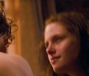 Kristen Stewart Sexy - Adventureland (2009)