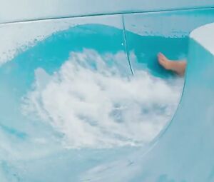 Madison Riley, Jamie Chung, etc Sexy - Grown Ups (2010)