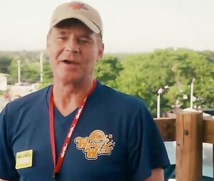 Madison Riley, Jamie Chung, etc Sexy - Grown Ups (2010)