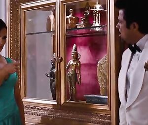 Paula Patton Sexy - Mission Impossible 4 (2011)