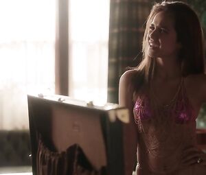 Summer Bishil, Olivia Taylor Dudley Sexy - The Magicians (2016) s1e7