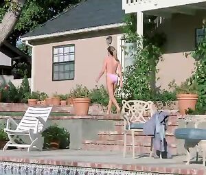 Susanne Mierisch Nude, Leilani Sarelle (nn) - Neon Maniacs (1986)