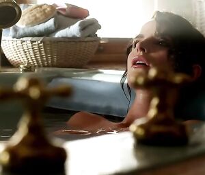 Ana Alexander - Crystal Allen - Femme Fatales s01e09 (2010)