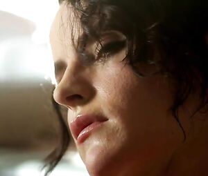 Ana Alexander - Crystal Allen - Femme Fatales s01e09 (2010)