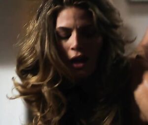 Ana Alexander, Ragan Brooks Nude - Chemistry - s01e01 (US 2011)