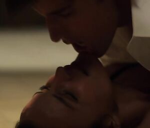 Ana Alexander, Ragan Brooks Nude - Chemistry - s01e01 (US 2011)