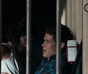 Aubrey Plaza, Alice Wetterlund Nude - Mike & Dave Need Wedding Dates (2016)