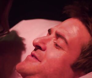 Augie Duke Nude - Chemistry s01e04 (US 2011)