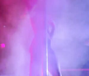 Bristi Havins, Tonie Perensky Nude - Varsity Blues (1999)