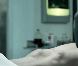 Calu Rivero, Agustina Simonini, Annie Fink Nude - Tesis sobre un homicidio (2013)