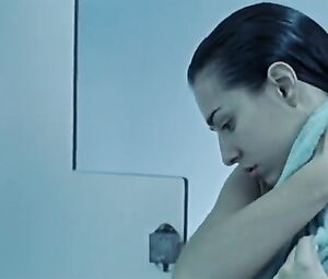 Cristina Brondo, Marisol Membrillo Nude - Hipnos (2004)