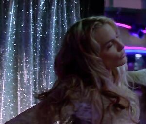 Daryl Hannah Nude - Dancing at the Blue Iguana (2000)