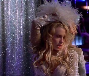 Daryl Hannah Nude - Dancing at the Blue Iguana (2000)