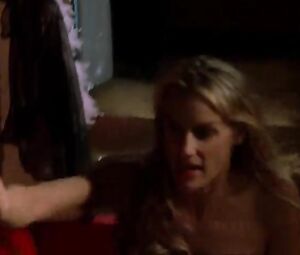 Daryl Hannah Nude - Dancing at the Blue Iguana (2000)