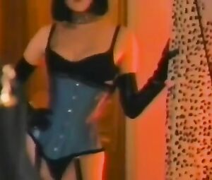 Dita Von Teese Nude - Romancing Sara (1995)