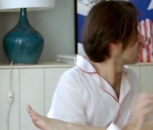 Frederique Bel Nude - Fais-moi plaisir! (2009)