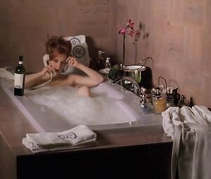 Gillian Anderson Nude - The X-Files (2000) s07e19