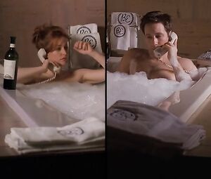 Gillian Anderson Nude - The X-Files (2000) s07e19