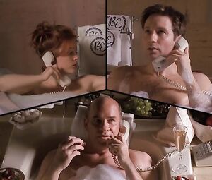 Gillian Anderson Nude - The X-Files (2000) s07e19