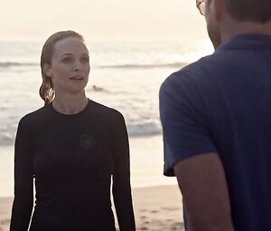 Heather Graham hot - Flaked (2016) S01E03