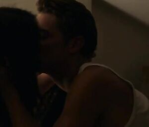 Isabelle Ryan naked, Léa Moszkowicz Nude - Happy (2015)