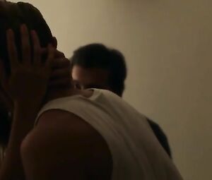 Isabelle Ryan naked, Léa Moszkowicz Nude - Happy (2015)