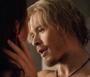 Jenna Lind Nude - Spartacus s03e02 (2013)