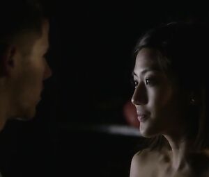 Joanna Going (NN), Alisa Allapach Nude - Kingdom S01 E08 (2014)
