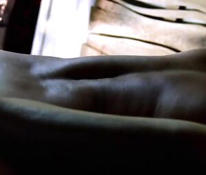 Julie Gayet Nude - Amoreuse (2010)