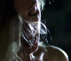Julie Gayet Nude - Amoreuse (2010)