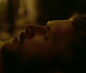 Laura Vandervoort Nude - Bitten (2014) s01e09