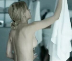 Maggie Civantos, Berta Vázquez Nude - Locked Up (2015) s01