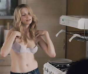 Michelle Williams Nude - Incendiary (2008)