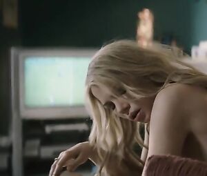 Michelle Williams Nude - Incendiary (2008)