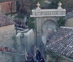 Monica Bellucci Nude - Le pacte des loups (2001)