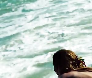 Nathalia Dill, Lívia De Bueno Nude - Paraísos Artificiais (BR 2012)