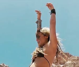 Nathalia Dill, Lívia De Bueno Nude - Paraísos Artificiais (BR 2012)