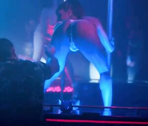 Nikki Vanderdyz Nude - Insecure s01e08 (US 2016)