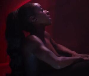 Nikki Vanderdyz Nude - Insecure s01e08 (US 2016)