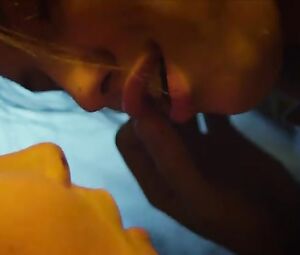 Paulina Galazka Nude - Wspomnienie poprzedniego lata (2013)