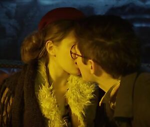 Paulina Galazka Nude - Wspomnienie poprzedniego lata (2013)