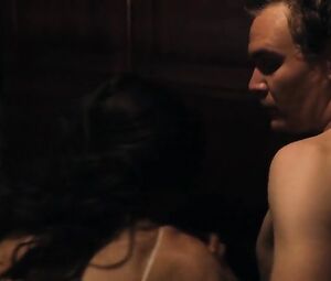 Shelly Levy Nude - Eliten (2015)