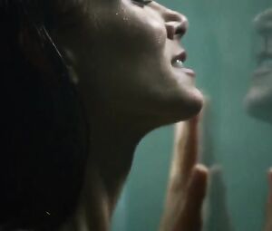 Stephanie Drapeau Nude - StartUp s01e01 (2016)