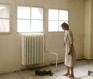 Sylvie Testud Nude - Mange, ceci est mon corps (2007)