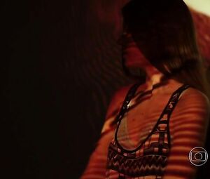 Camila Queiroz, Grazi Massafera Nude - Verdades Secretas (2015) Ep.6.7.8