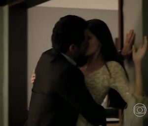 Camila Queiroz, Grazi Massafera Nude - Verdades Secretas (2015) Ep.6.7.8