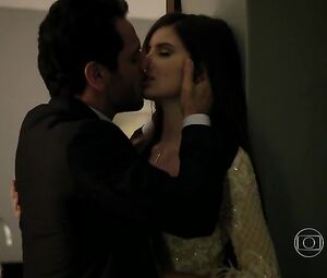 Camila Queiroz, Grazi Massafera Nude - Verdades Secretas (2015) Ep.6.7.8