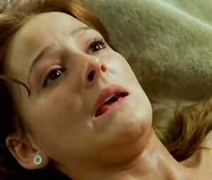 Duna Jove Nude - Mentiras y gordas (2009)